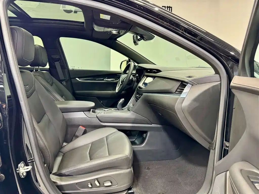 Cadillac XT5 2024 2.0T FWD Fashion Edition