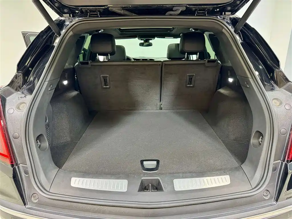 Cadillac XT5 2024 2.0T FWD Fashion Edition
