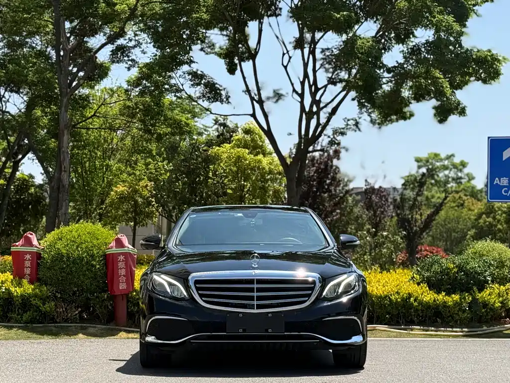 Mercedes-Benz E-Class 2020 E 300 L Fashion