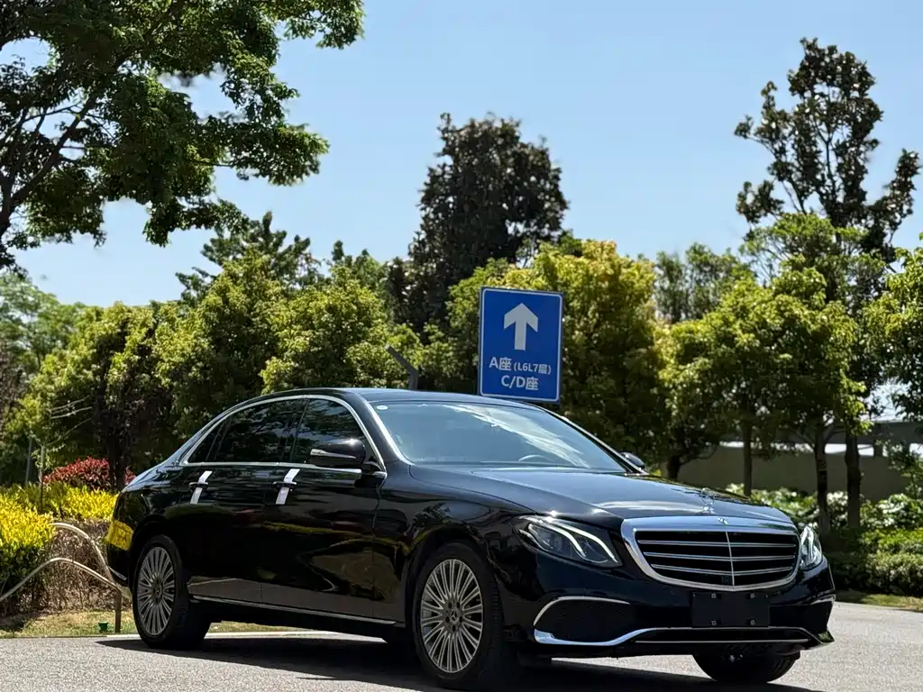 Mercedes-Benz E-Class 2020 E 300 L Fashion