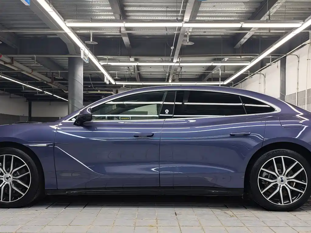 Denza Z9 2024 1100km AWD Max Edition