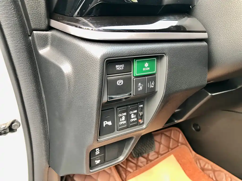 Honda Elysion 2019 2.0L Hybrid Luxury Edition