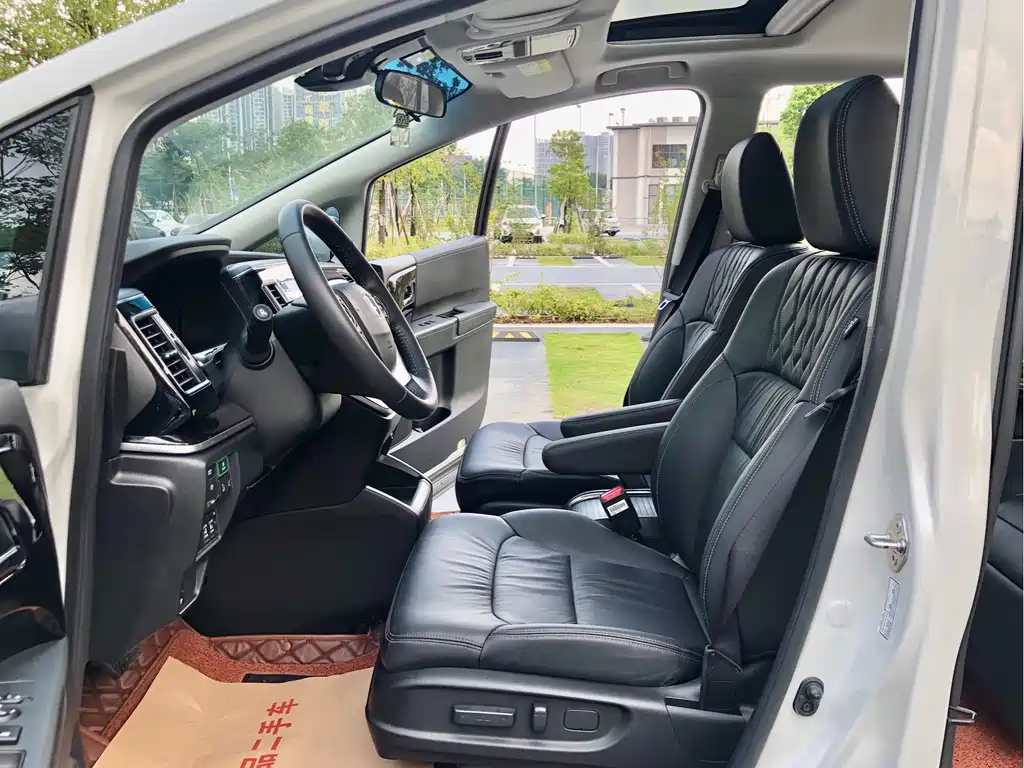 Honda Elysion 2019 2.0L Hybrid Luxury Edition