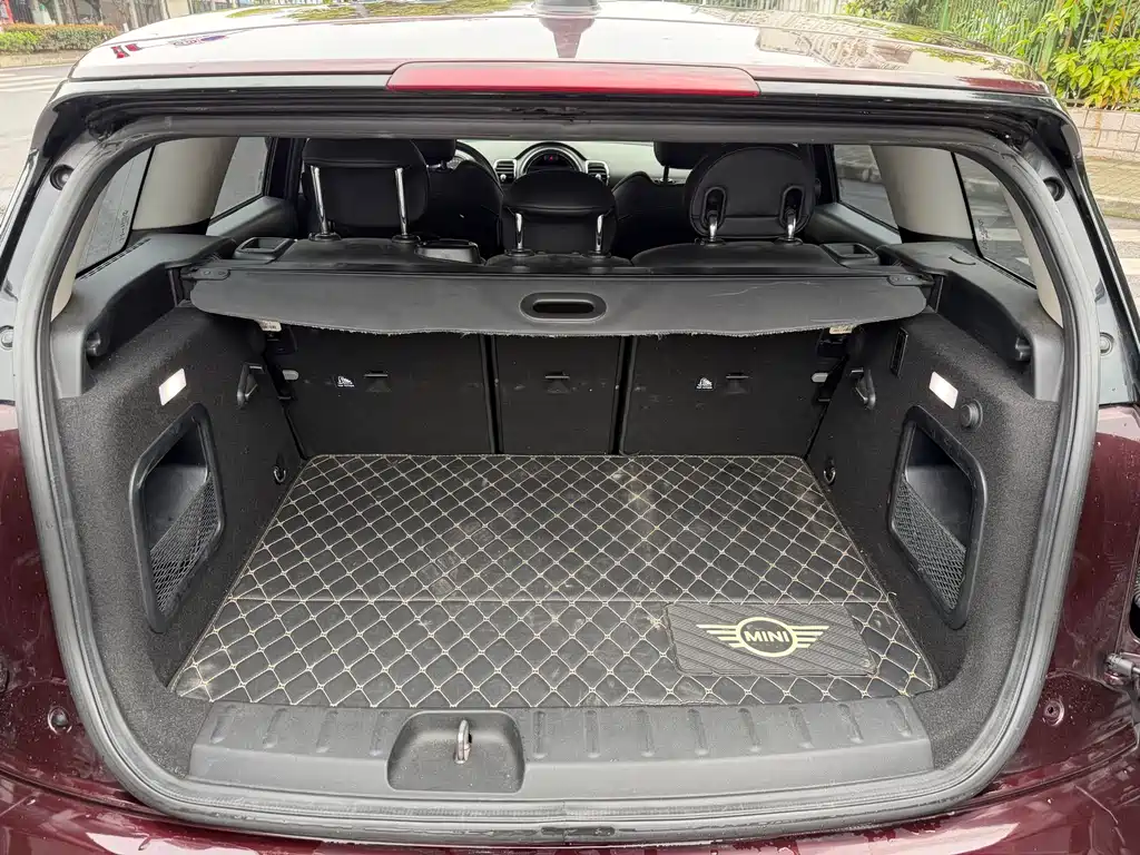 MINI Clubman 2016 Facelift 1.5T COOPER Connoisseur Edition