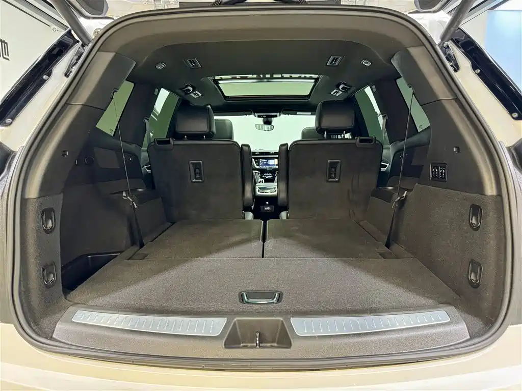 Cadillac XT6 2022 2.0T AWD Luxury 6-Seater