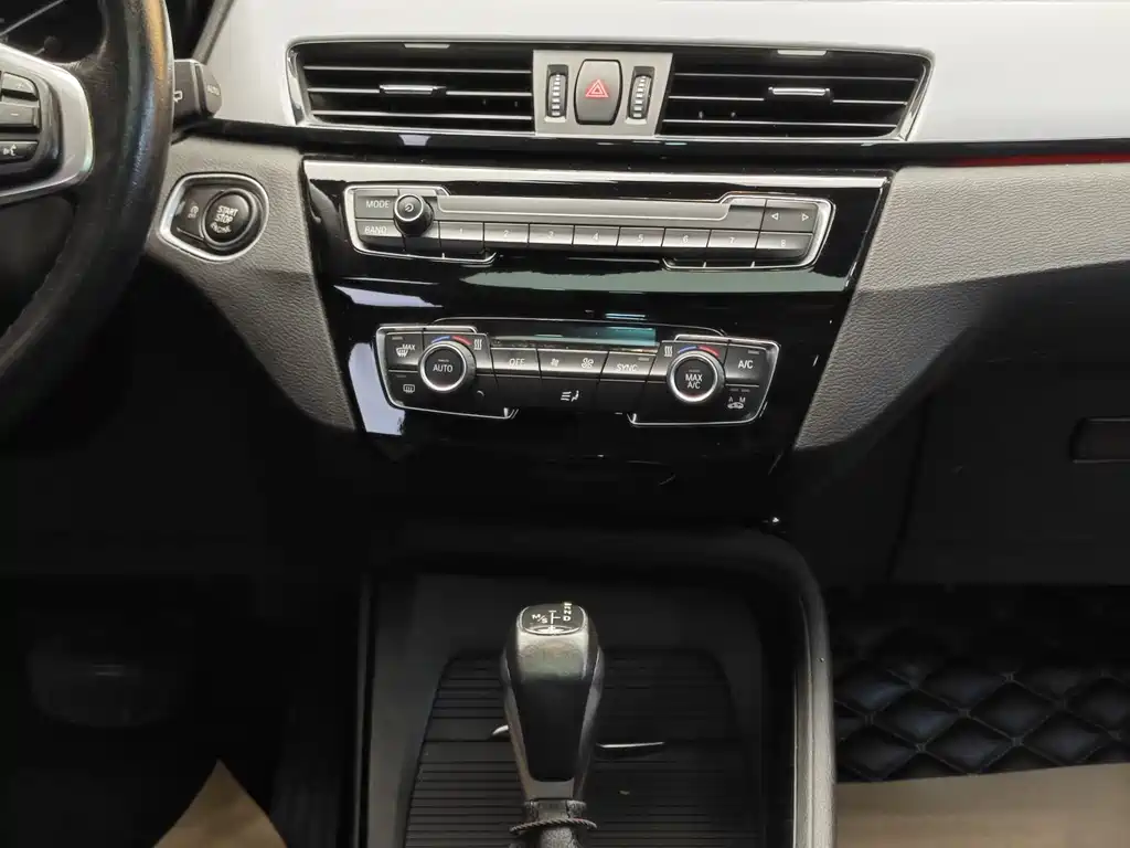 BMW X1 2018 sDrive18Li Fashion Edition