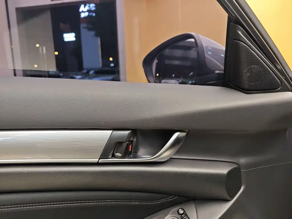 Accord 2018 260TURBO Luxury Edition China VI
