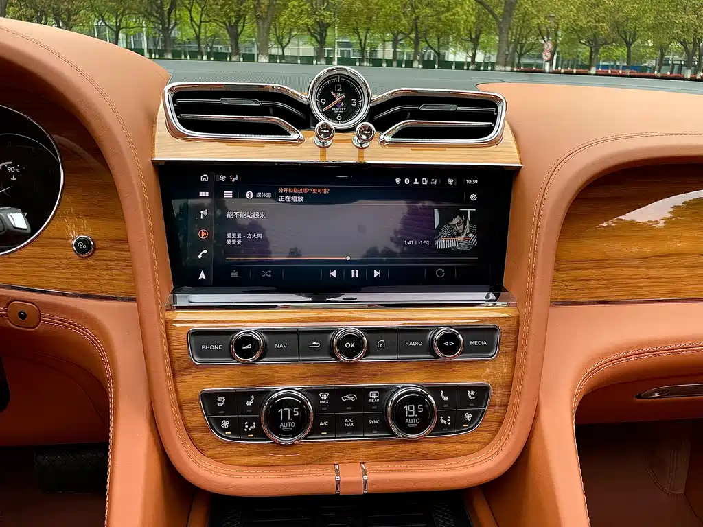 Bentley Bentayga 2021 4.0T V8