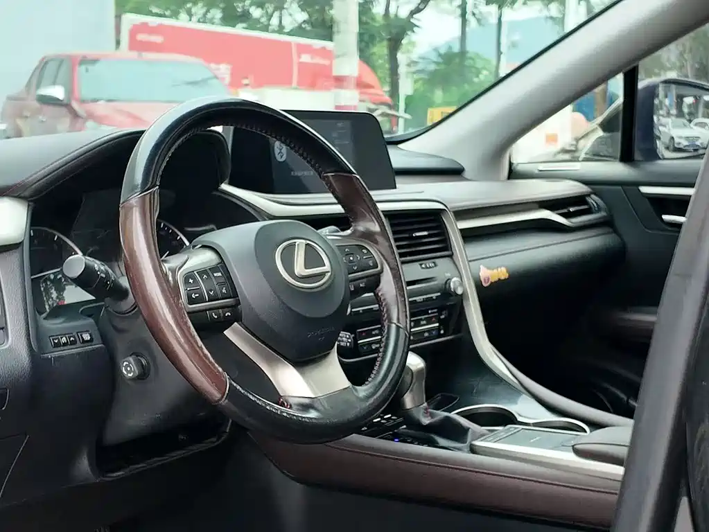 Lexus RX 300 AWD Elegant Edition 2020 China VI