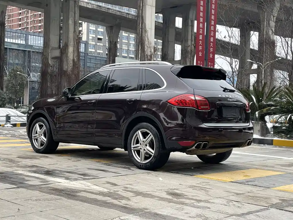 Porsche Cayenne 2011 3.0T