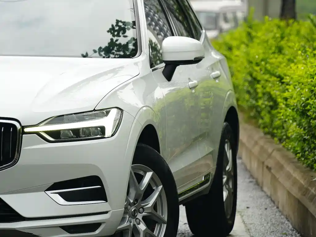 Volvo XC60 2020 T5 AWD Zhiyi Luxury Edition