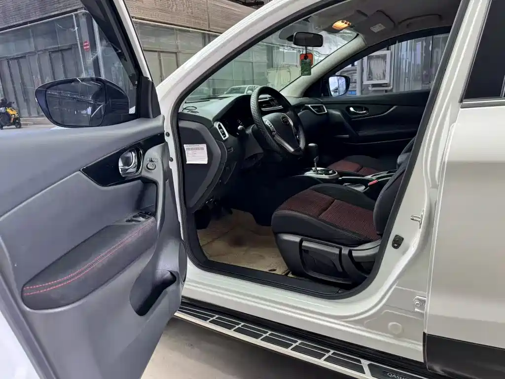 Nissan Qashqai 2016 2.0L CVT Elite Edition