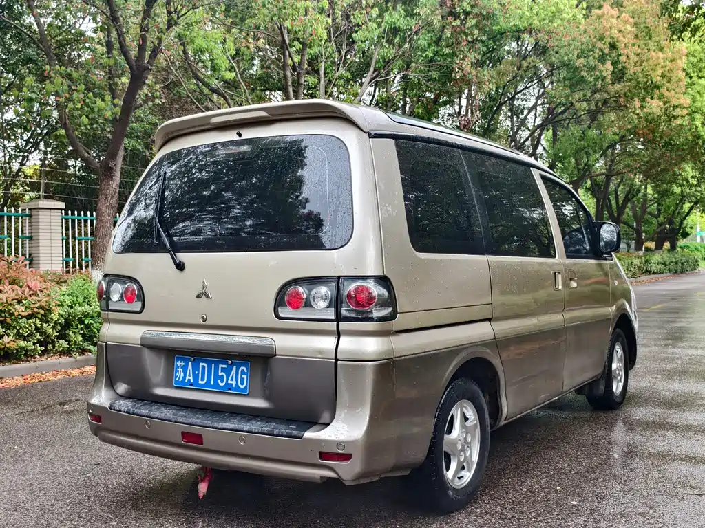 Dongfeng Lingzhi 2016 M3 1.6L 7-Seater Luxury Edition China IV