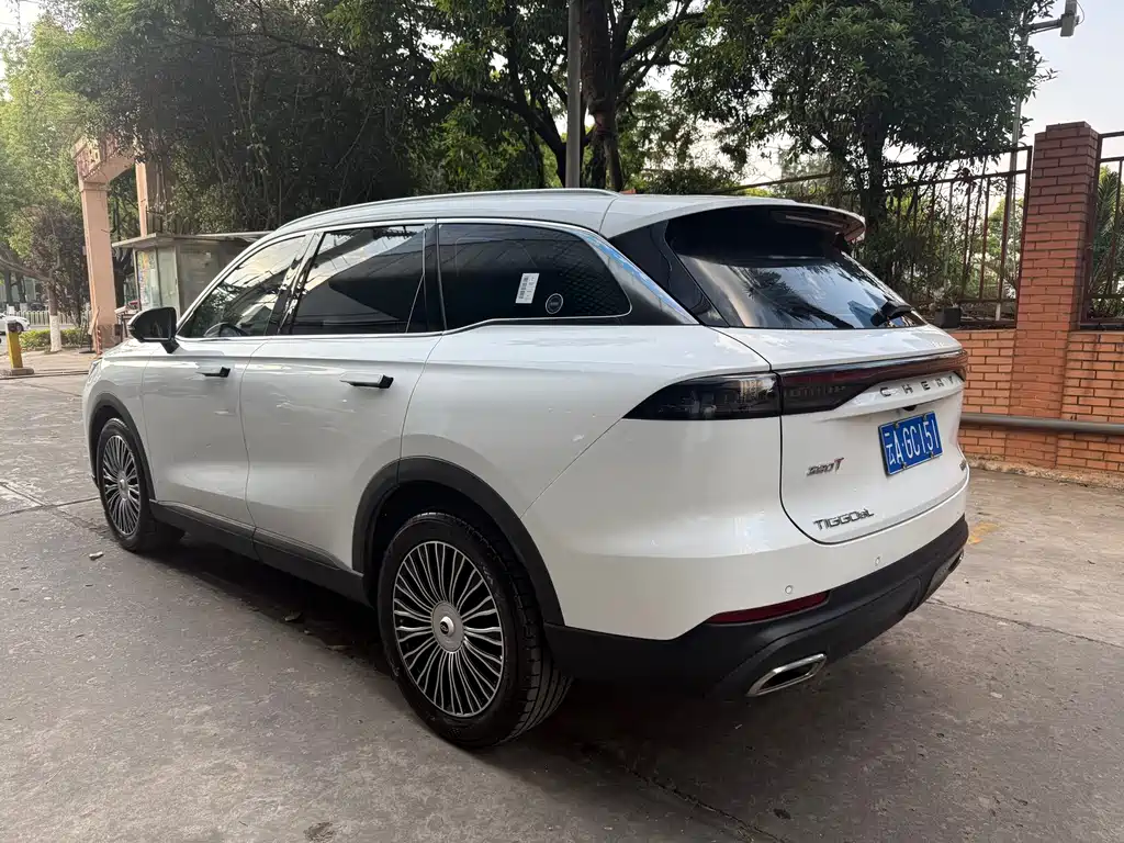 Chery Tiggo 8L 2024 2.0T FWD Luxury Edition 5-Seater