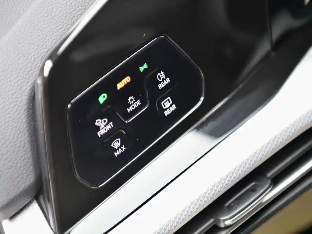 Golf 2023 Facelift 280TSI DSG Pro