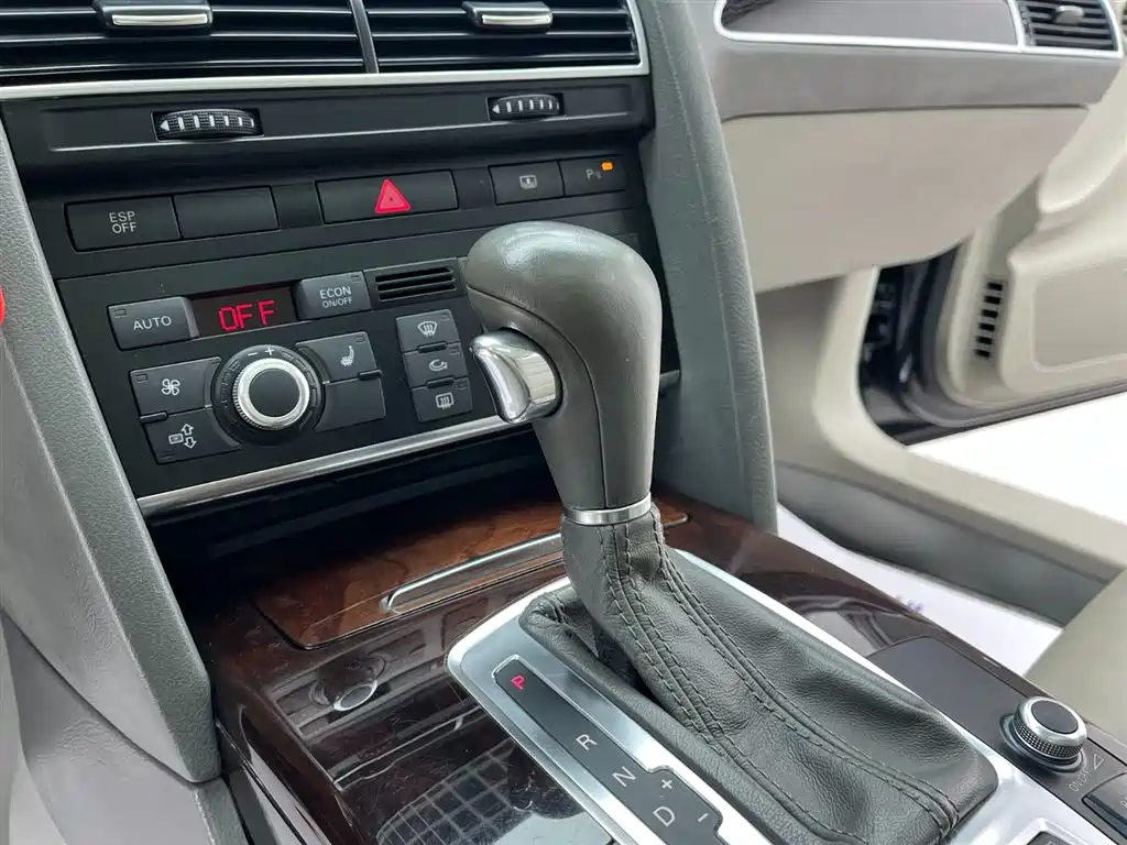 Audi A6L 2009 2.8 FSI Comfort Entertainment Edition