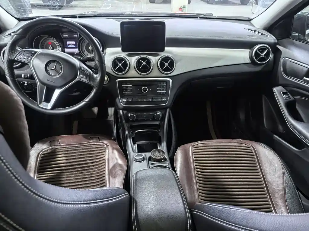 Mercedes-Benz GLA 2016 GLA 220 4MATIC Fashion Edition
