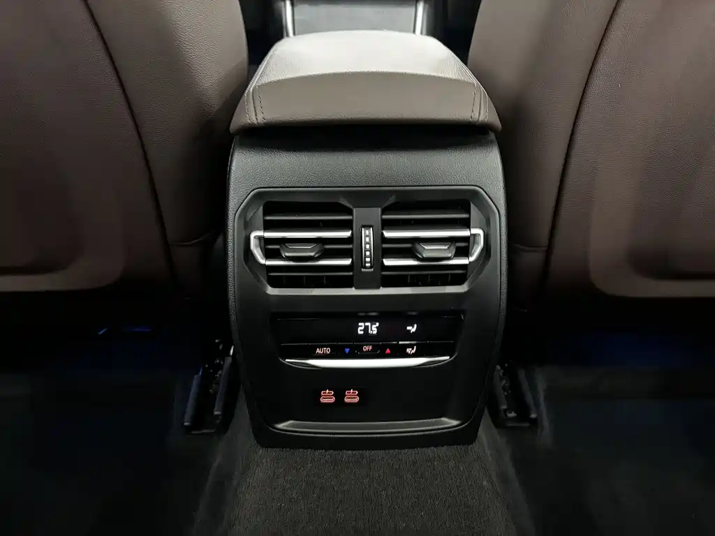 BMW 3 Series 2025 330Li Exclusive M Sport Night Edition