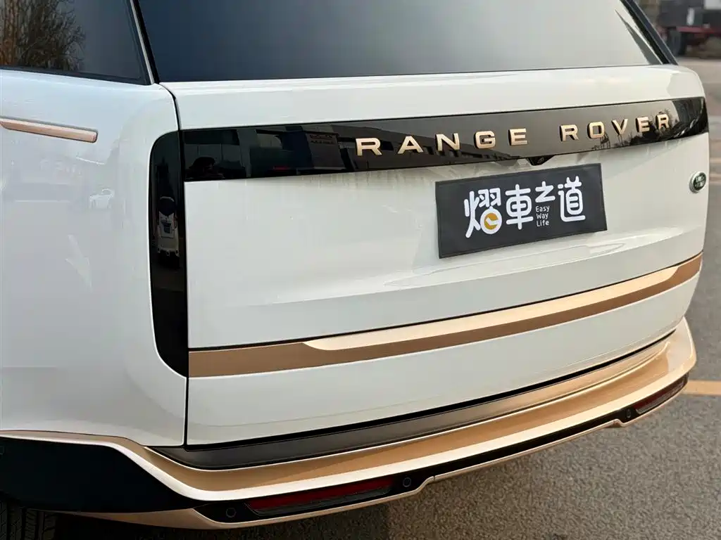 Range Rover 2024 3.0 L6 360PS Vogue