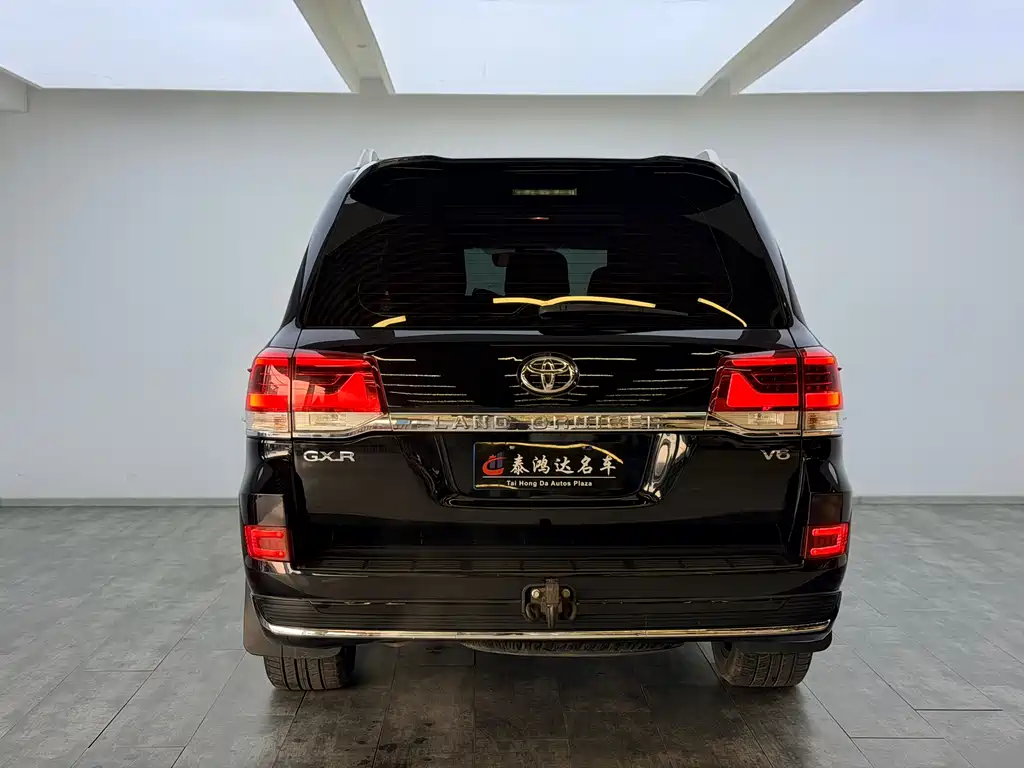Land Cruiser (Imported) 2019 Model 4.0L Automatic