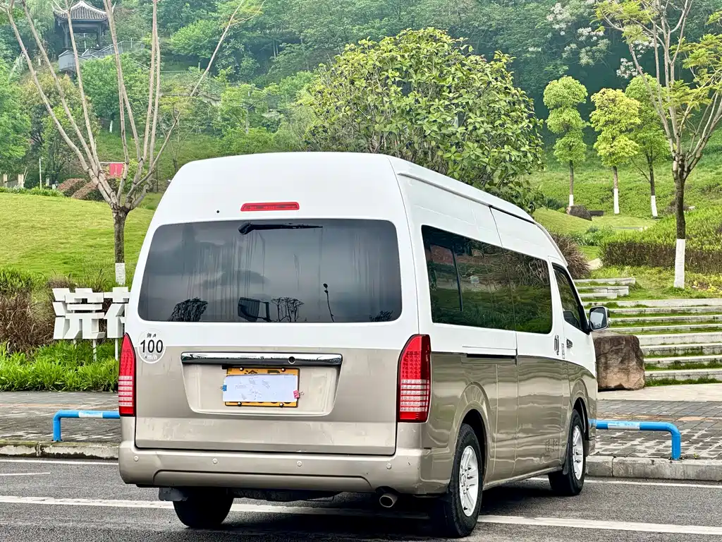 Higer H5C 2013 2.4L Basic 4RB2