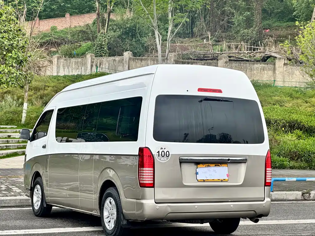 Higer H5C 2013 2.4L Basic 4RB2