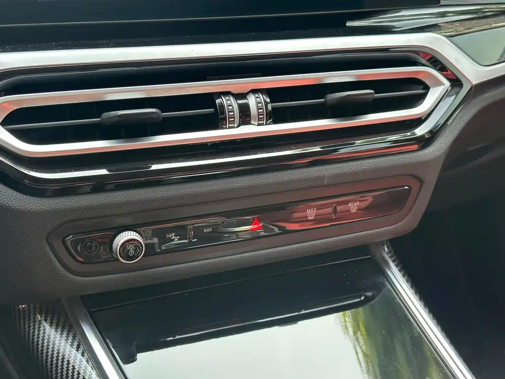 BMW 3 Series 2024 320Li M Sport Package