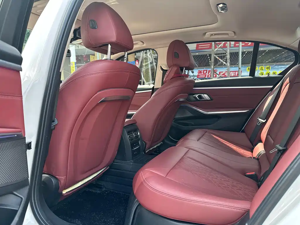 BMW 3 Series 2024 320Li M Sport Package