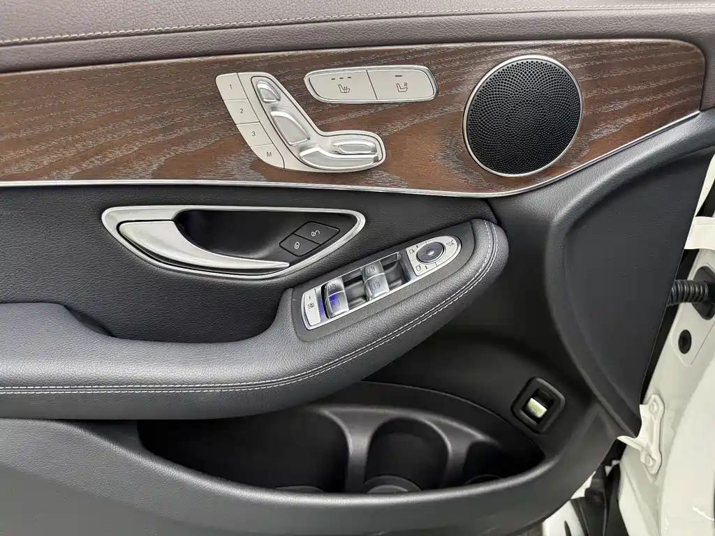 Mercedes-Benz GLC 300 L 4MATIC