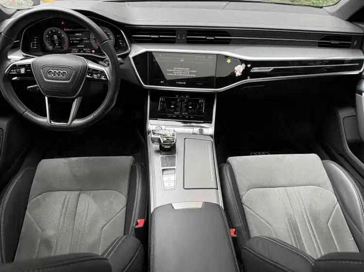 Audi A6L 2024 45 TFSI Selection Dynamic