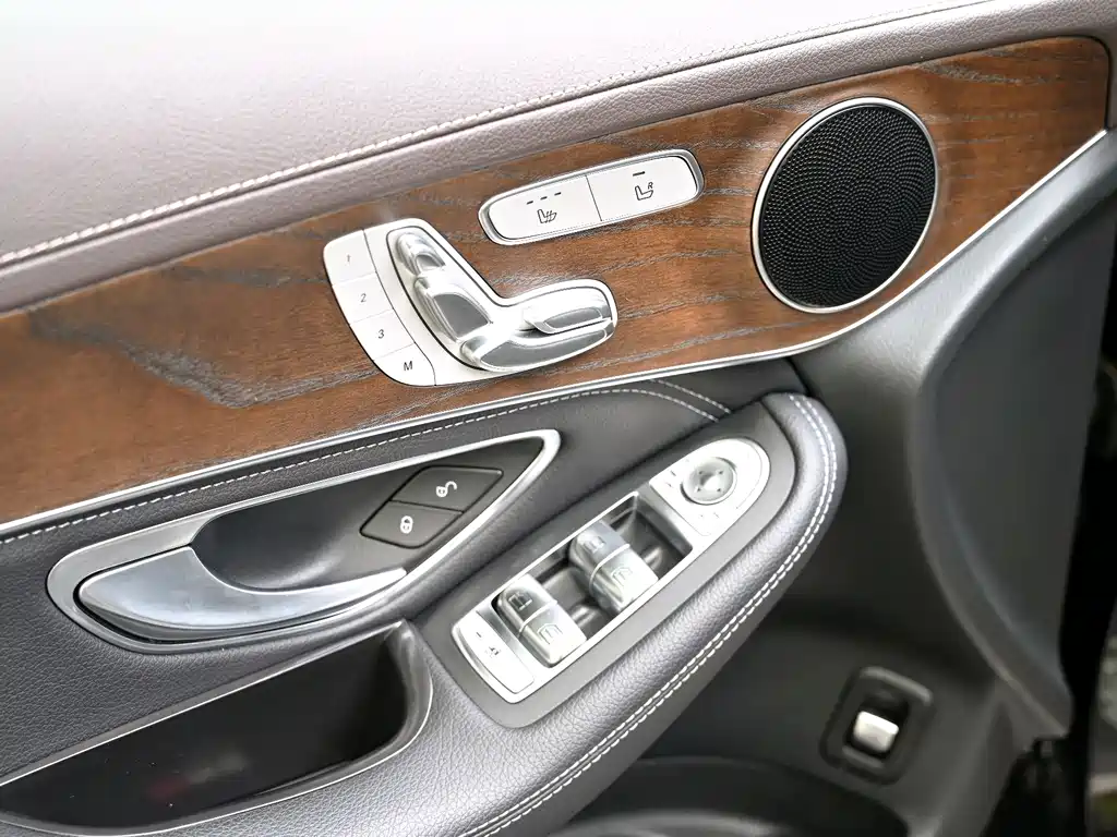 Mercedes-Benz GLC 2020 Facelift GLC 300 L 4MATIC Dynamic Edition