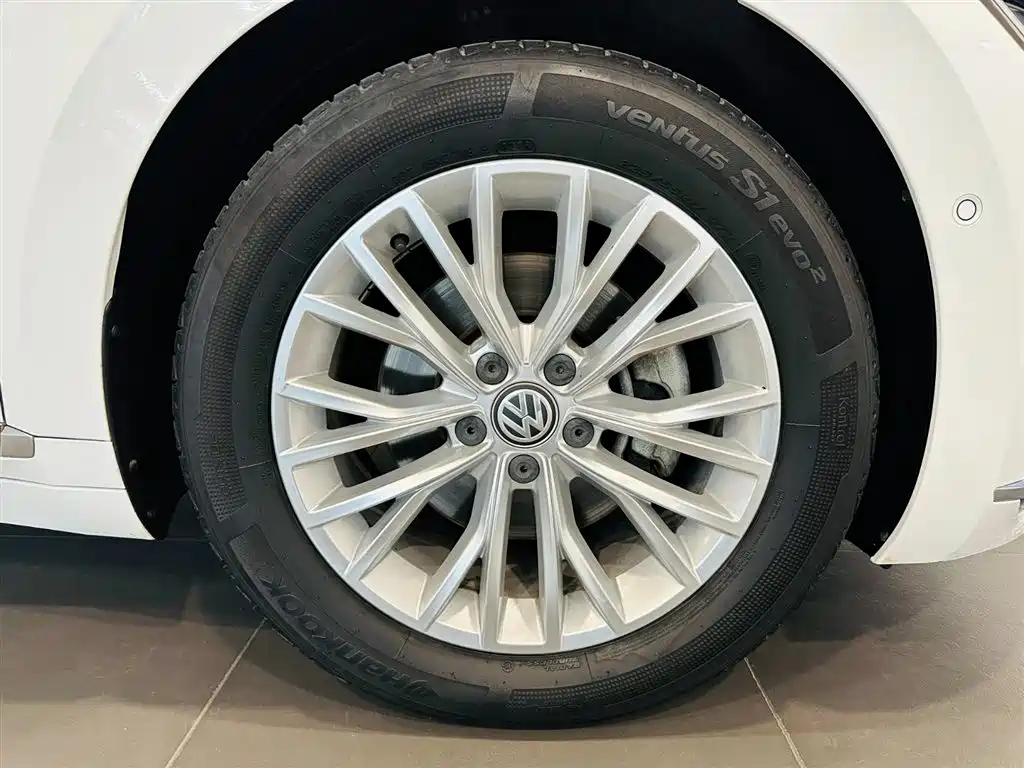 FAW-Volkswagen CC 2019 330TSI Meiyan Edition China VI