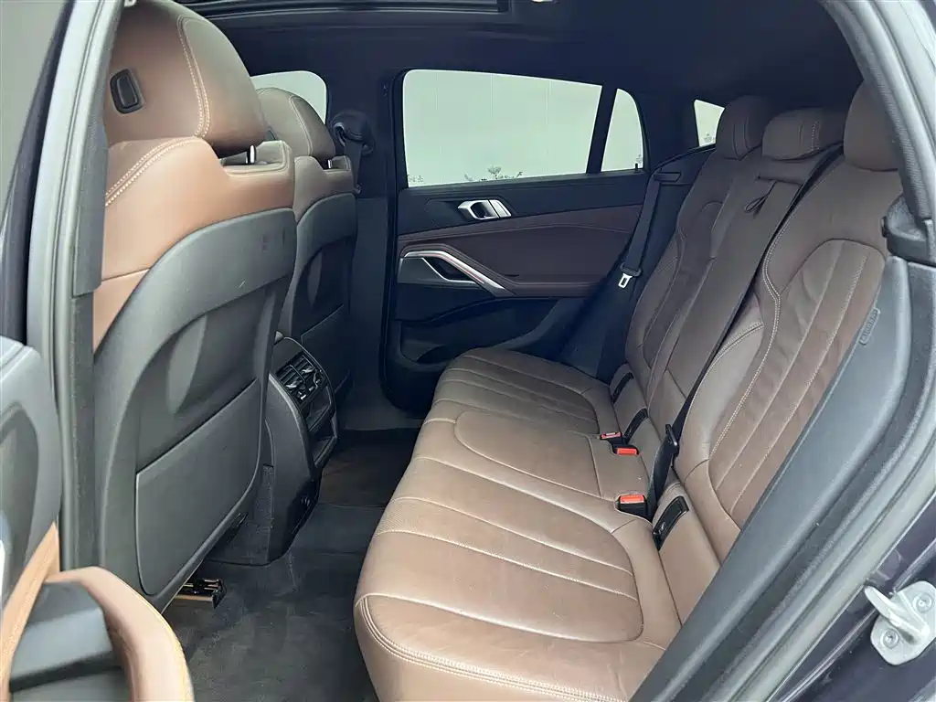 BMW X6 2021 xDrive30i M Sport Package