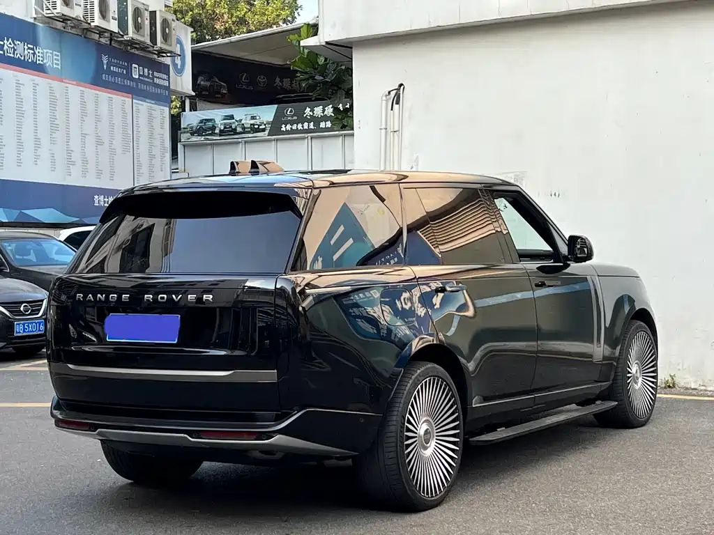 Land Rover Range Rover 2023 3.0 L6 400PS Autobiography Seven-Seater Long Wheelbase