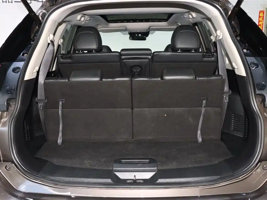 Nissan X-Trail 2020 2.5L XL ITS 3rows CVT 4WD 7-Seater Luxury Navigator Edition
