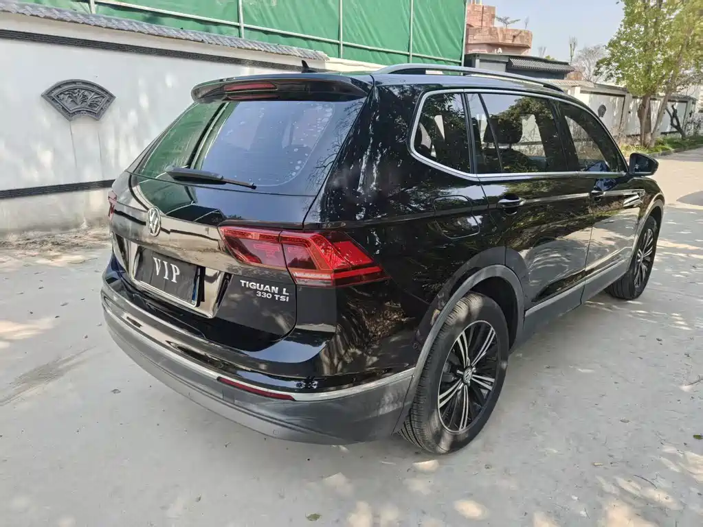 Volkswagen Tiguan L 2018 330TSI Front-Wheel Drive ComfortLine