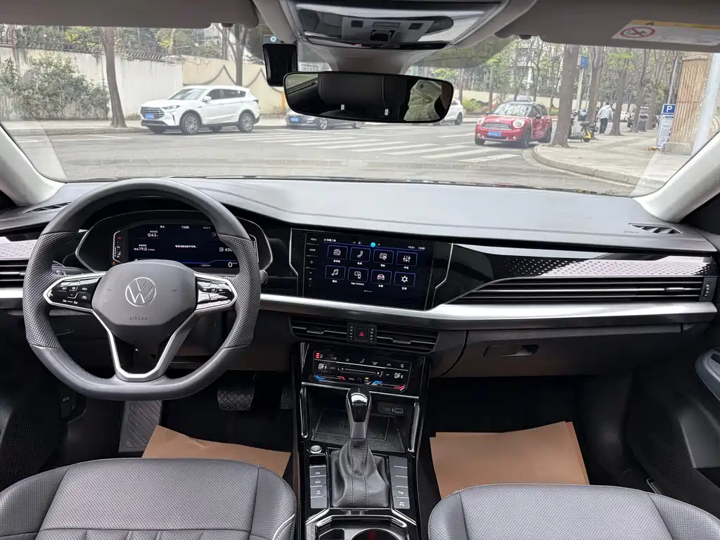 Volkswagen Passat 2024 380TSI Luxury Edition