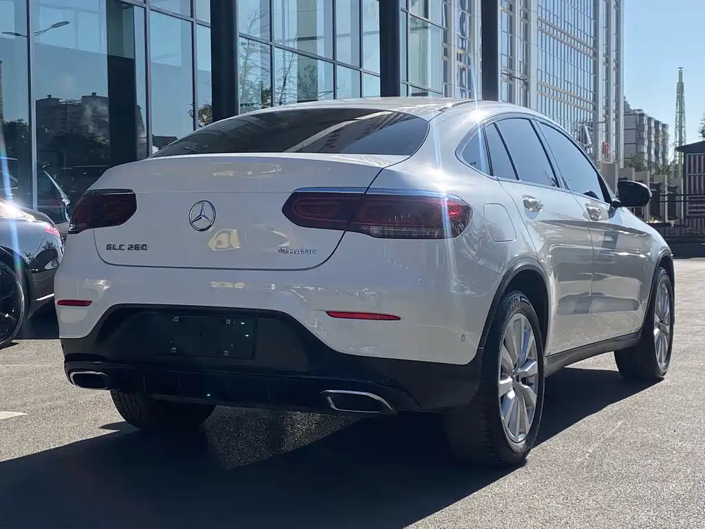 Mercedes-Benz GLC Coupe 2021 GLC 260 4MATIC Coupe SUV
