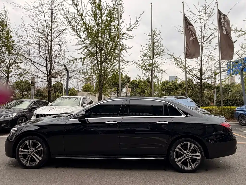 Mercedes-Benz E-Class 2023 E 260 L Sport