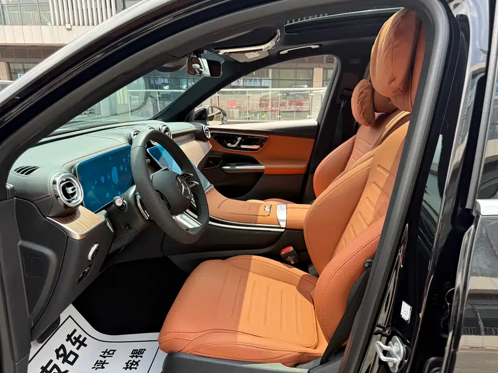 Mercedes-Benz GLC 2025 GLC 300 L 4MATIC Dynamic 5-Seater