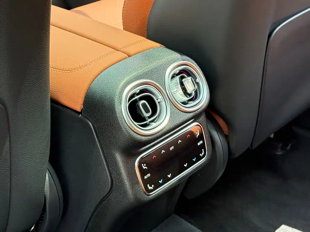 Mercedes-Benz GLC 2025 GLC 300 L 4MATIC Dynamic 5-Seater