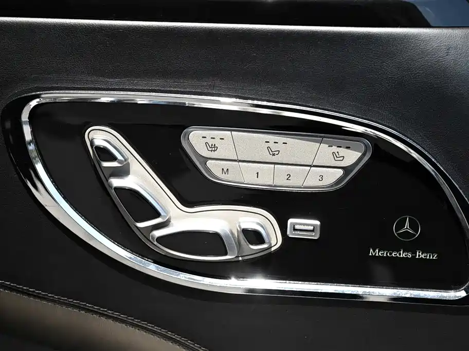 Mercedes-Benz Vito 2021 2.0T Elite Edition 7-Seater