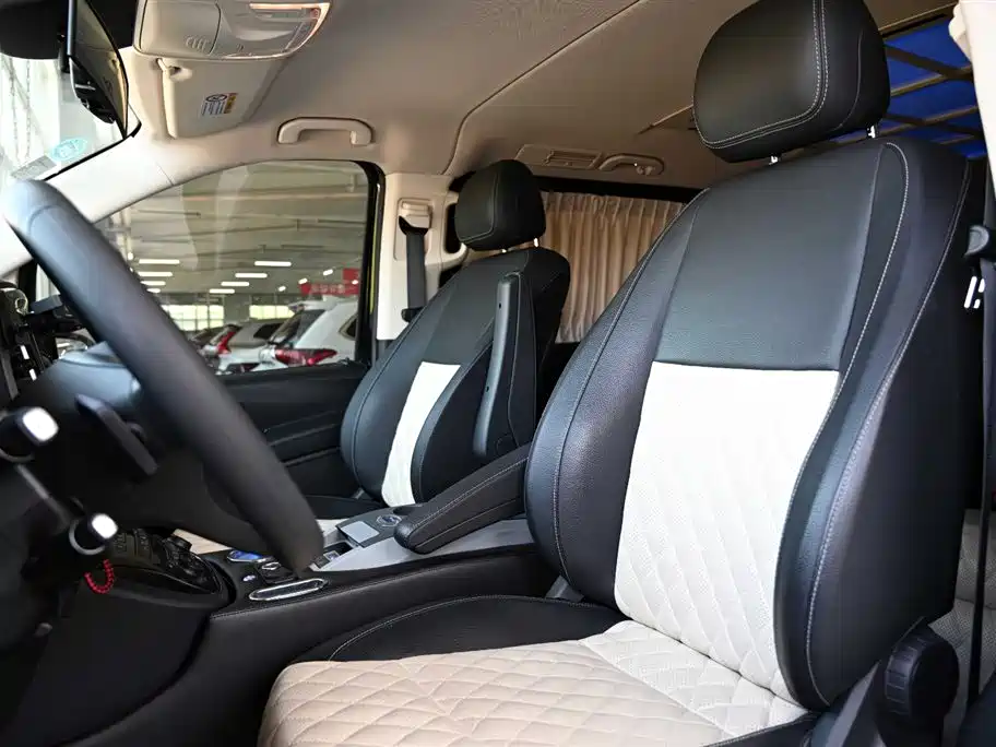 Mercedes-Benz Vito 2021 2.0T Elite Edition 7-Seater