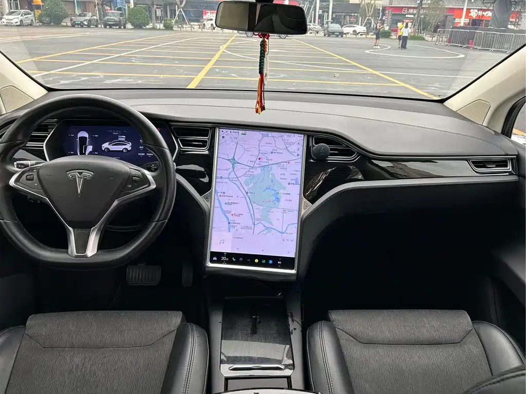 Tesla Model X 2016 Model X 90D