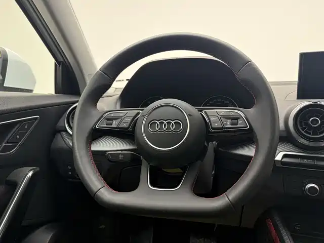 Audi Q2L 2024 35 TFSI Entry Dynamic Edition