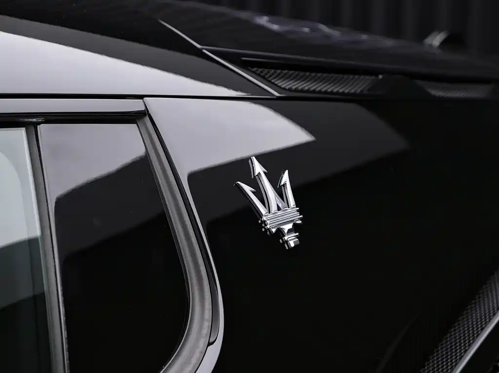 Maserati MC20 2023 3.0T Standard