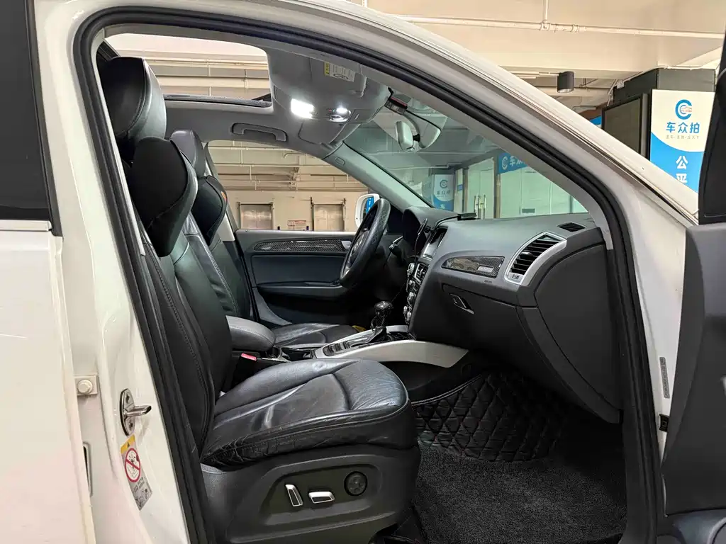 Audi Q5 2015 40 TFSI Technik