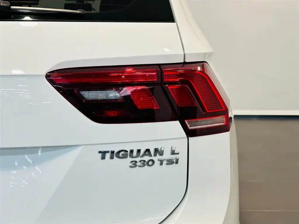 Tiguan L 2019 330TSI Automatic FWD Panorama Comfort Edition China VI