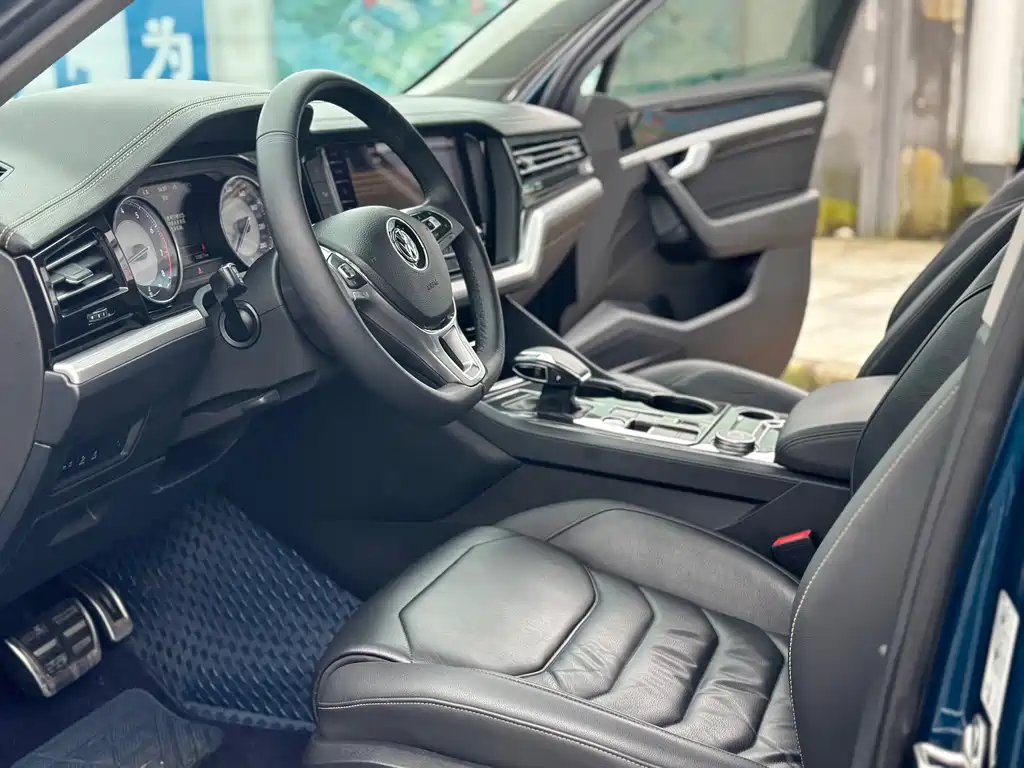 Touareg 2019 2.0TSI Navigator Edition China VI