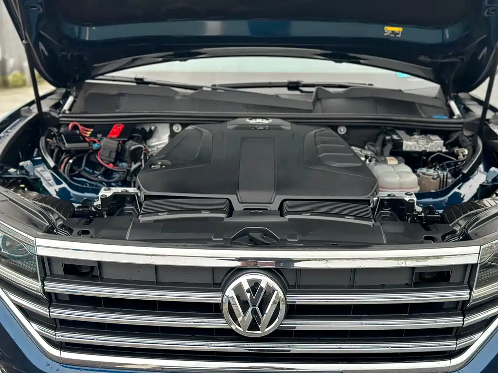 Touareg 2019 2.0TSI Navigator Edition China VI